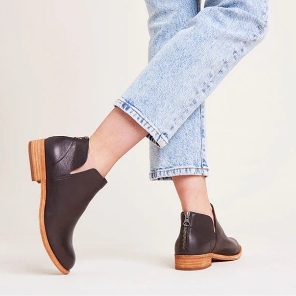 Kork-Ease Black Leather Ankle Booties - Picture 1 of 7